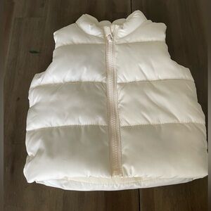 Unisex Puffer vest!
